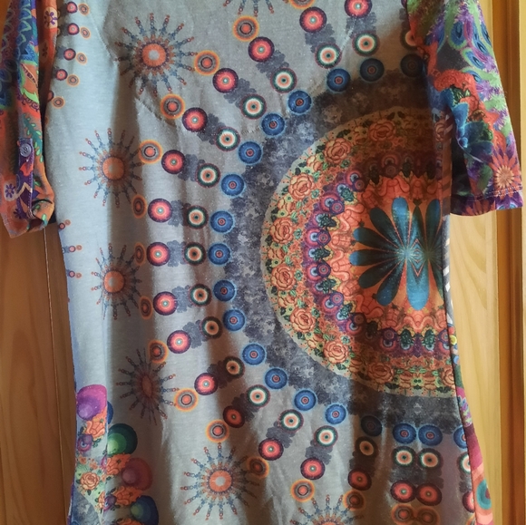 Desigual Short Sleeve Top. Sz. M - Picture 11 of 12